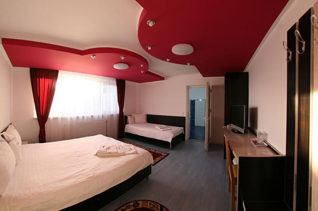 Pensiunea Soferul Norocos Bacău Habitación foto